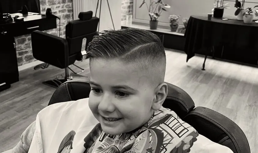 Beispielschnitt aus Deno's Barbersalon — Arbeit 5 von 7